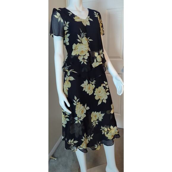 STUDIO I PETITE Two Piece Blouse Skirt Set Yellow Black and Cream Women size 10P - Picture 5 of 11